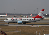 OE-LNN @ LOWW - Austrian Airlines Boeing 737