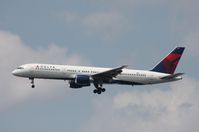 N6701 @ MCO - Delta 757 - by Florida Metal