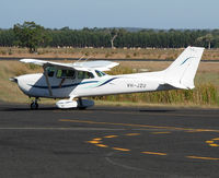 VH-JZU @ YBLN - Taxiing to the runway for take off. - by Philippe Bleus