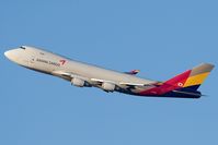 HL7419 @ LOWW - Asiana 747-400 - by Andy Graf-VAP