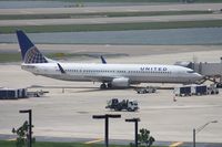 N39423 @ MCO - United 737-900 - by Florida Metal