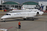 N16183 @ KORD - EMB-145XR