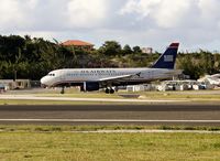 N711UW @ TNCM - N711UW