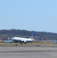 N37263 @ KDCA - Landing DCA - by Ronald Barker