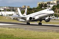 N889ML @ TNCM - N889ML