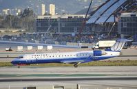 N762SK @ KLAX - Taxiing to gate at LAX - by Todd Royer