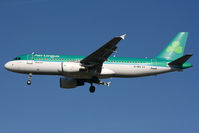 EI-DES @ EGKK - Short final