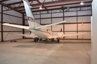 N7591D @ KOMH - Orange