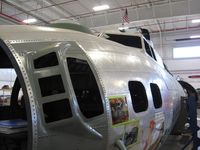 44-85813 @ I74 - Forward gun blisters - by Bob Simmermon