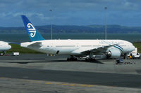 ZK-OKC @ NZAA - At Auckland - by Micha Lueck