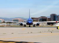 N750SA @ KSNA - Turning to line up on 19R, giving the headon shot :)