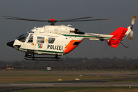 D-HNWQ @ DUS - visitor - by Wolfgang Zilske