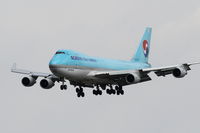 HL7602 @ LOWW - Landing 34