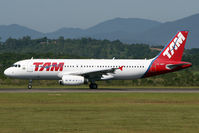 PR-MBT @ SBFL - TAM Linhas Aereas - by portalfs