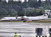 N422QX @ SEA - Taxi to the runway of Seattle Airport - by Willem Göebel
