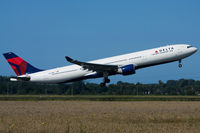 N819NW @ EHAM - Delta Airlines