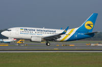 UR-GAW @ LOWW - Ukraine International Airlines