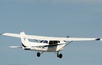 N758DW @ TNCM - N758DW