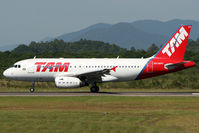 PR-MAO @ SBFL - TAM Linhas Aereas - by portalfs