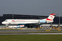 OE-LVE @ LOWW - Austrian Arrows - by Loetsch Andreas