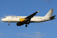 EC-GRH @ LOWW - Vueling