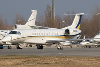 OE-IDB @ LOWW - EMB135 - by Andy Graf-VAP