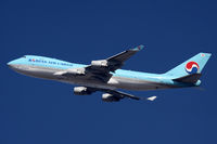 HL7439 @ LOWW - Korean Air Cargo