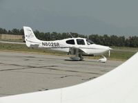 N802SR @ CNO - Taxiing to the runway - by Helicopterfriend