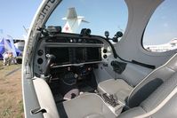 N927LE @ UUBW - MAKS-2011