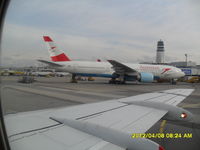 OE-LPC @ LOWW - I love this beauty :)