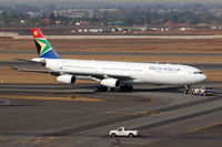 ZS-SXC @ FAJS - At Jo'burg - by Micha Lueck