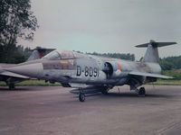 D-8091 @ UNKN - Photograph by Edwin van Opstal with permission. Scanned from a color slide.