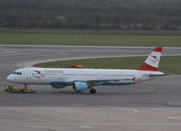 OE-LBB @ LOWW - Austrian Airlines Airbus A321 - by Thomas Ranner