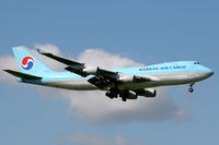 HL7603 @ LOWW - Korean Air Cargo - by Loetsch Andreas