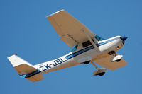 ZK-JBL @ NZKK - At Kerikeri (Bay of Islands) - by Micha Lueck