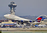 N670US @ KLAX - N670US Delta Air Lines Boeing 747-451 / 6310 (cn 24225/804)

Los Angeles International Airport (IATA: LAX, ICAO: KLAX, FAA LID: LAX)
TDelCoro
April 9, 2012 - by Tomás Del Coro