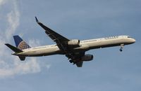 N73860 @ MCO - United 757-300