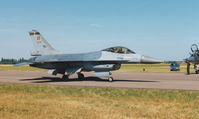 FA-107 @ LFSD - Pilot says hello to the French Jaguar E team - by olivier Cortot