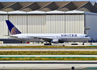 N677UA @ KLAX - N677UA United Airlines Boeing 767-322/ER / 6677 (cn 30029/852)

Los Angeles International Airport (IATA: LAX, ICAO: KLAX, FAA LID: LAX)
TDelCoro
April 11, 2012 - by Tomás Del Coro