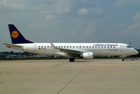 D-AECF @ CGN - visitor - by Wolfgang Zilske