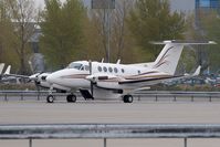 OO-ASL @ LOWW - Beech 200
