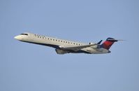 N633SK @ KLAX - Departing LAX on 25R - by Todd Royer