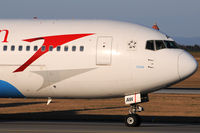 OE-LAW @ VIE - Austrian Airlines