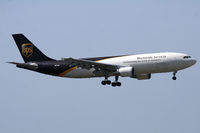 N147UP @ DFW - At DFW Airport - by Zane Adams