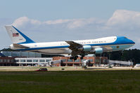 92-9000 @ PHF - SAM 29000 landing RWY 7, practicing touch-'n-go's. - by Dean Heald