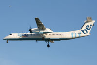G-ECOE @ EGKK - Short final