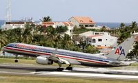 N679AN @ TNCM - N679AN