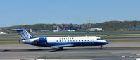 N909SW @ KDCA - Taxi DCA - by Ronald Barker