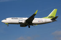 YL-BBK @ EGKK - Short final