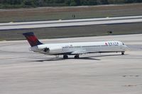 N925DL @ TPA - Delta MD-88